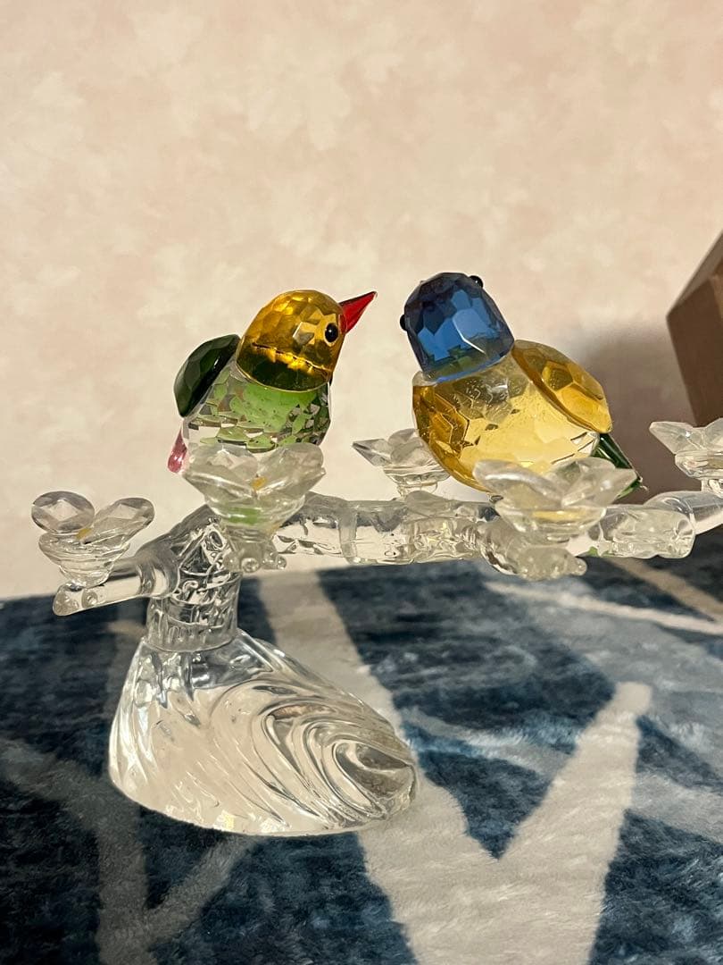 クリスタルガラスの小鳥 スワロフスキーの小鳥 スワロフスキーの コキンチョウ