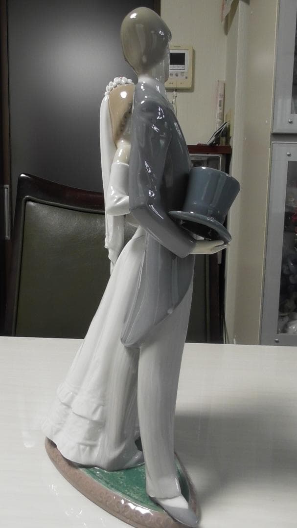 LLADRO　リヤドロ【尊い一日】　Ｈ＝31cm　リアドロ　インテリアＬ530