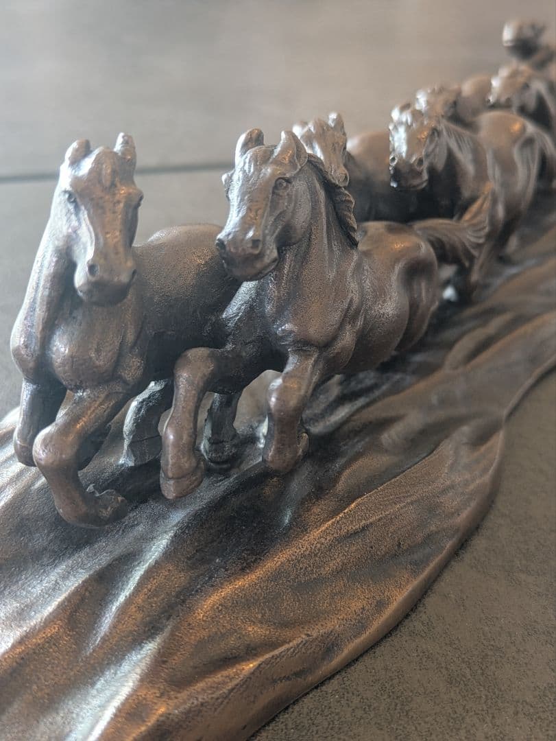 馬九行久 銅像 置物 ブロンズ製 競馬 記念品 縁起物 馬のオブジェ　午年