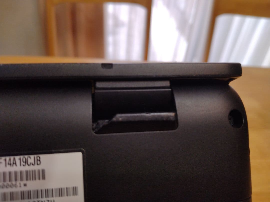 SONY VAIO SVF14A19　i3-3227U 4.0GB SSD256