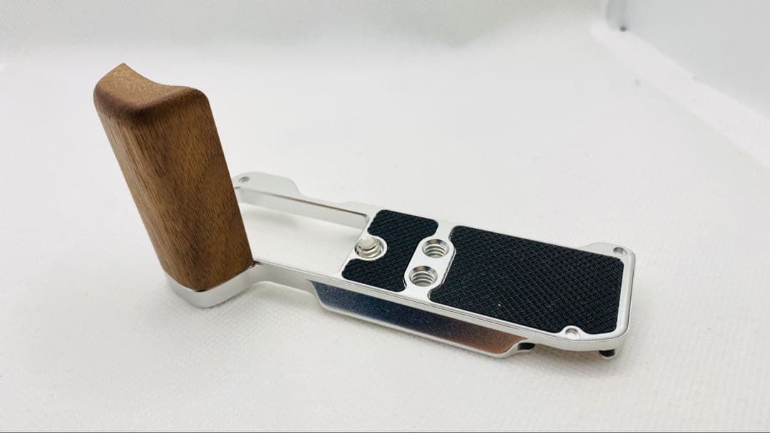 Fujifilm X-M5 ミラーレスカメラ シルバー※グリップおまけつけました