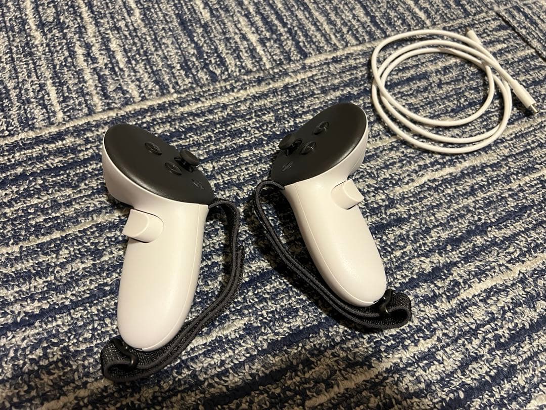 【極美品】 Quest 3 128GB 純正バンド付き