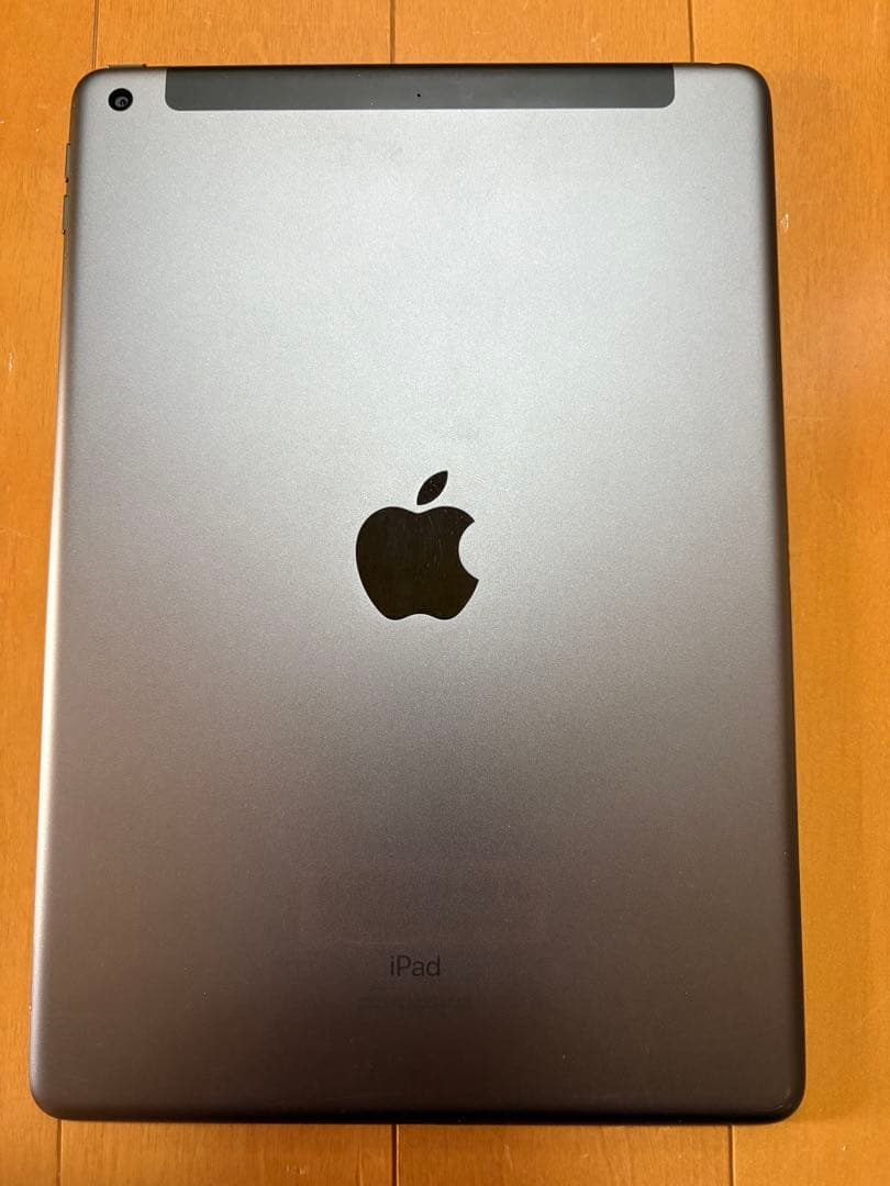 iPad 第7世代 スペースグレー セルラーモデル バッテリー95%