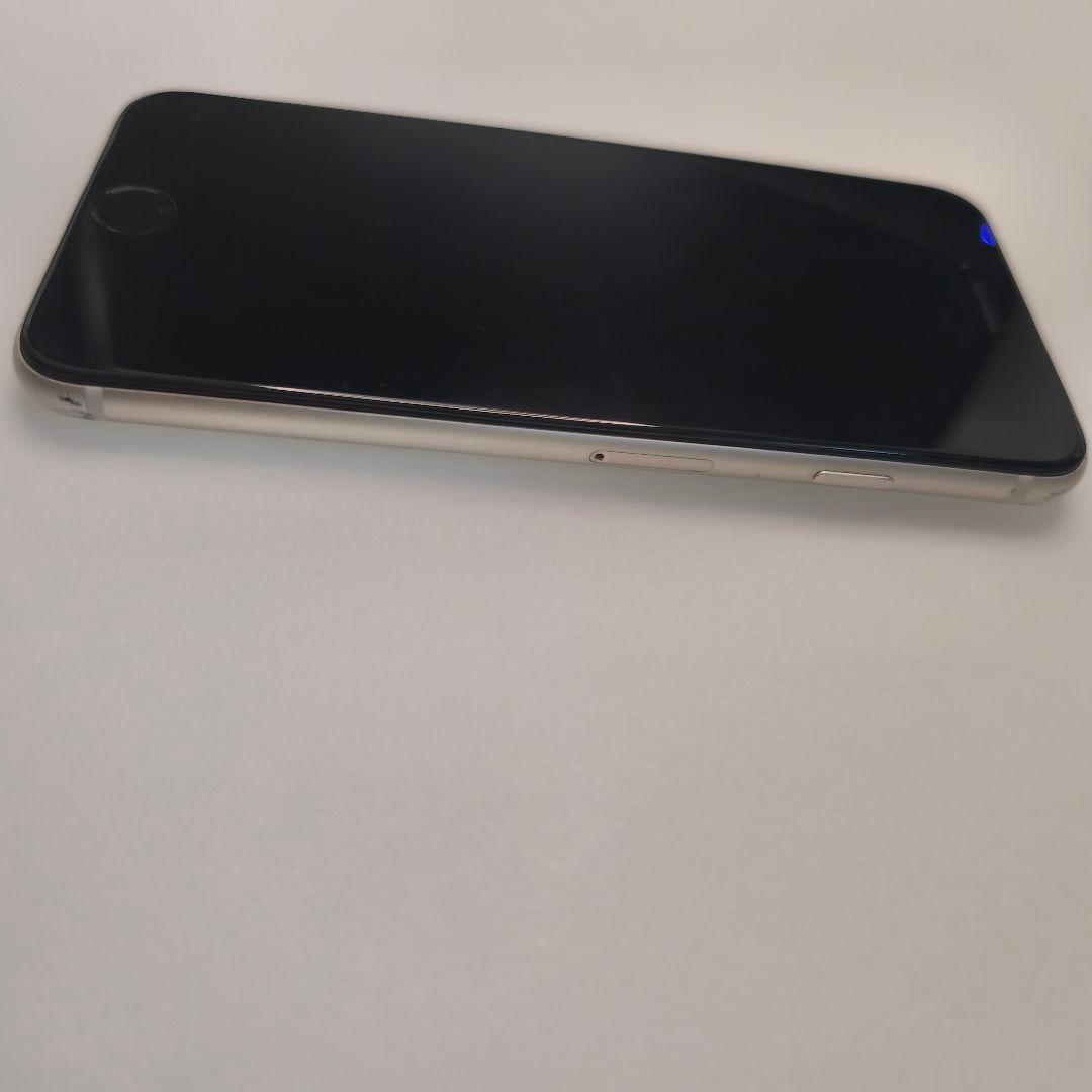 iPhoneSE 第3世代　128GB　スターライト　バッテリー100%