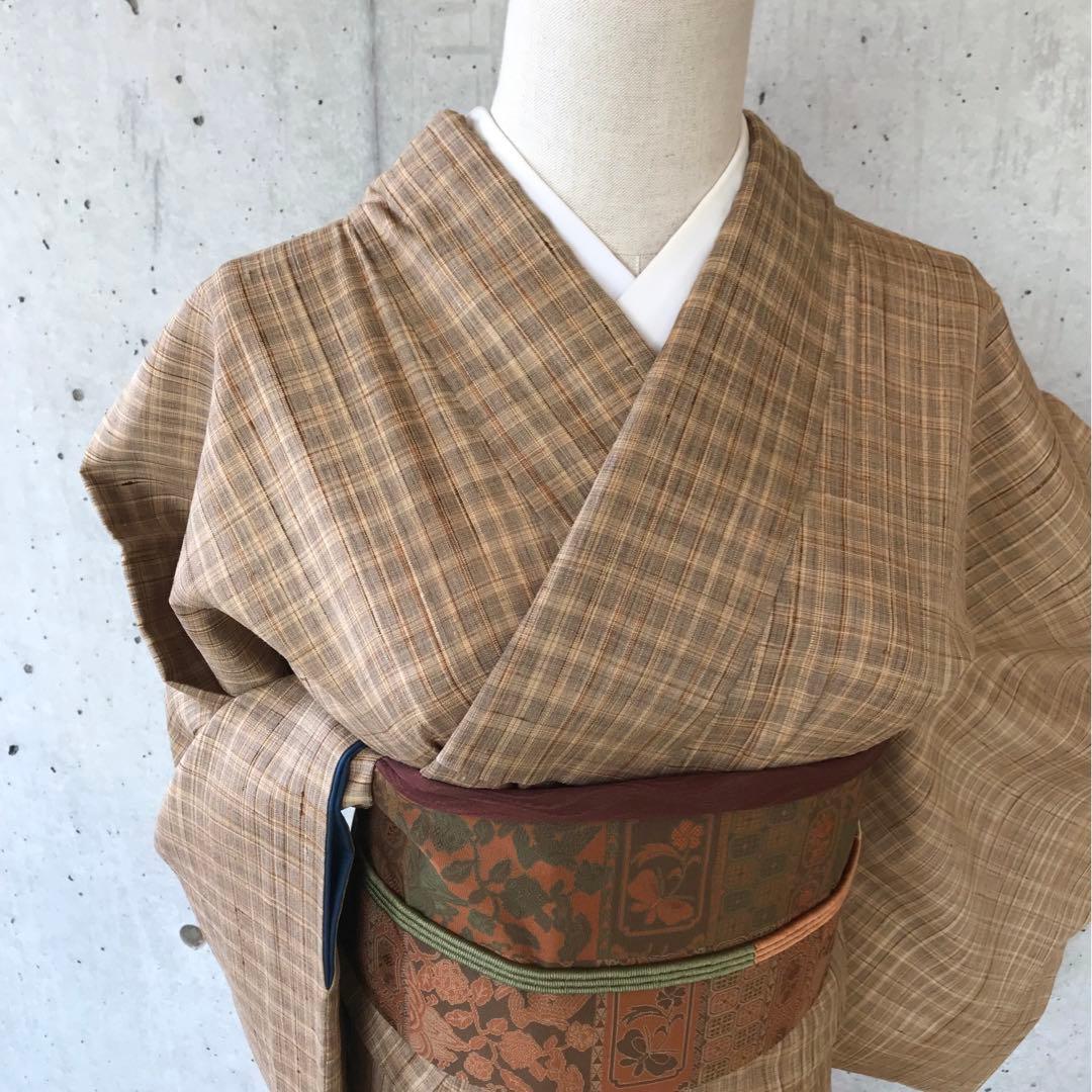 正絹　風合いのある上質な紬お着物　格子柄　袷