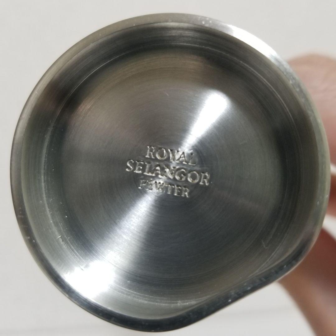 クアラルンプール　ロイヤルセランゴール　ピューター　一輪挿し