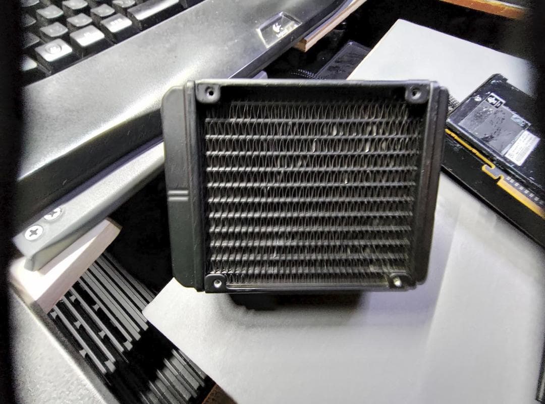 グラフィックボード・グラボ・ビデオカード XFX Radeon R9 Fury X