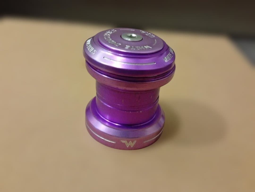 White Industries ヘッドセット 1-1/8\" パープル