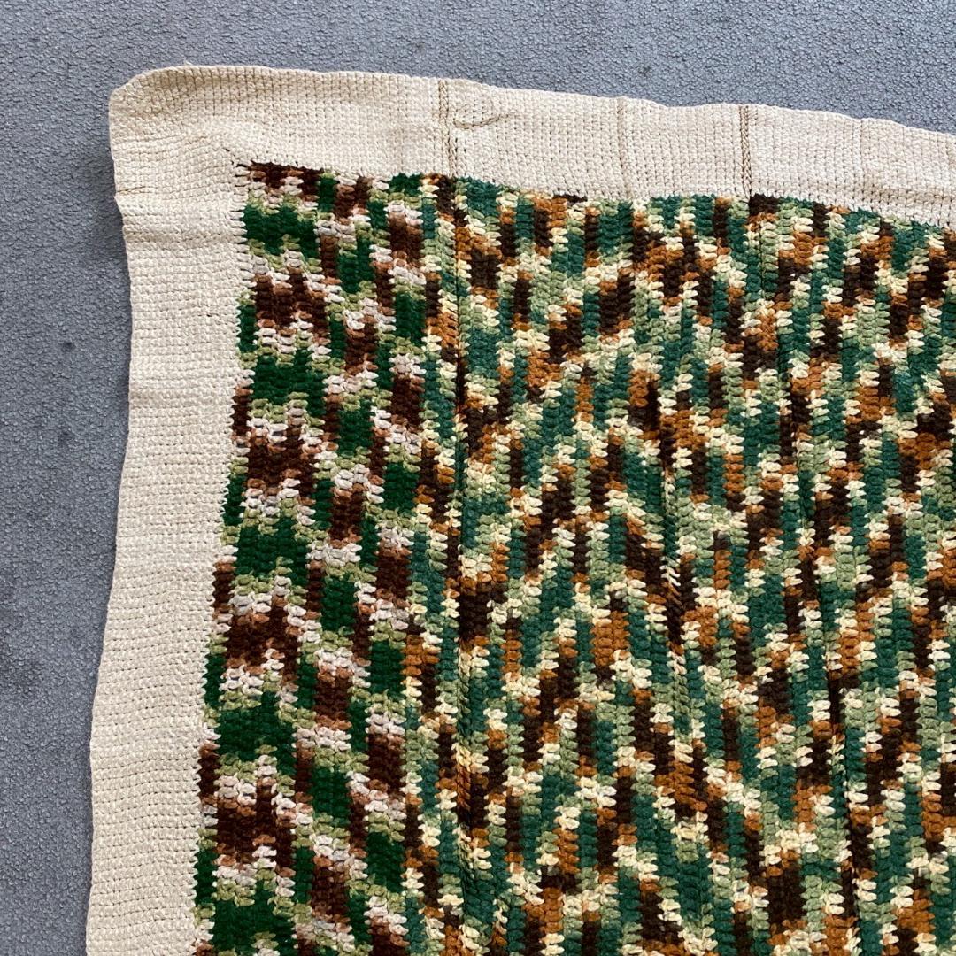 BQMS かぎ針編み ニット ラグ ビンテージ カモフラ柄 アーストーン AK