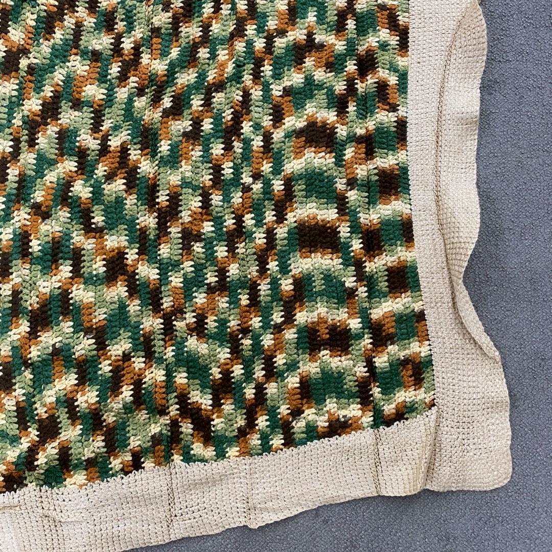 BQMS かぎ針編み ニット ラグ ビンテージ カモフラ柄 アーストーン AK