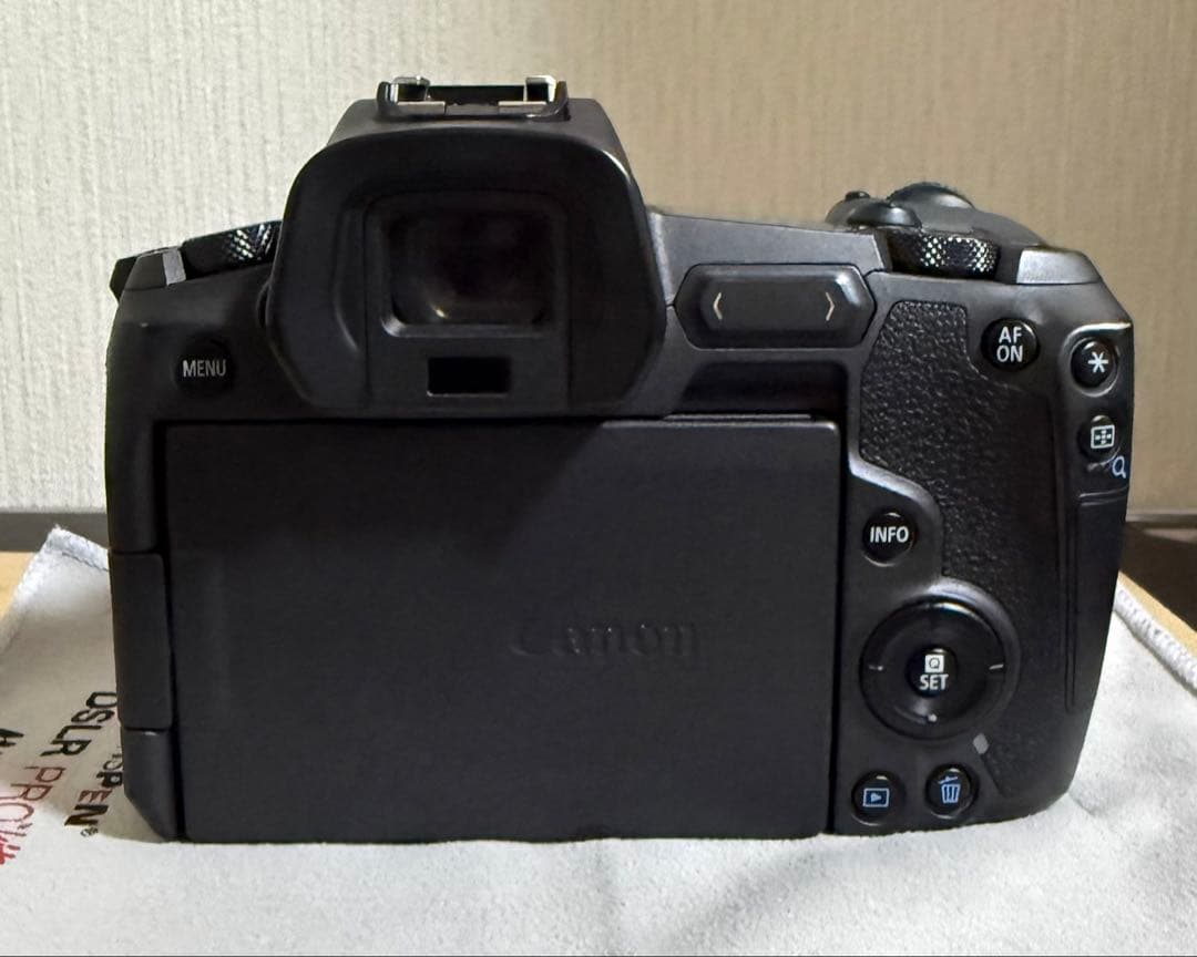 m*y様 Canon キャノン EOS R ミラーレス一眼カメラ