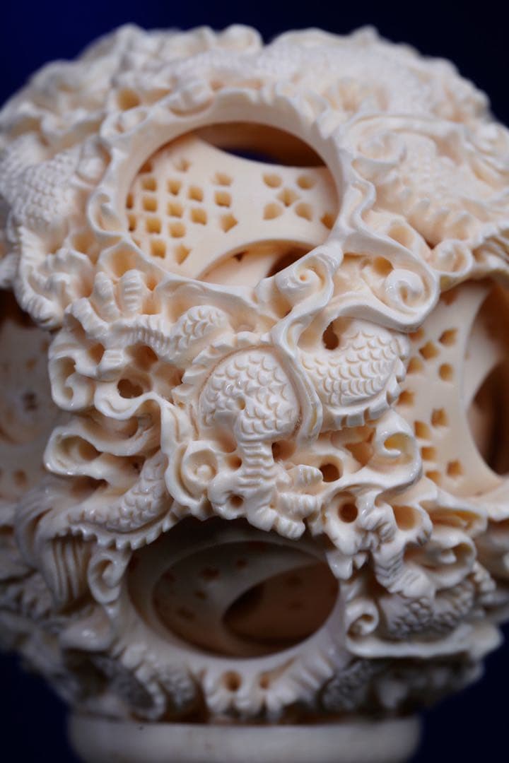 天然マンモス牙精巧な手作り鬼工球 置物