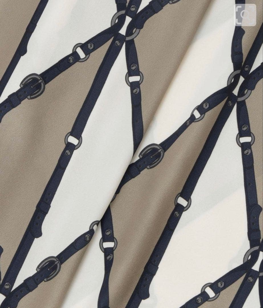 ☆超美品☆2025年秋冬ANAYIブラウス