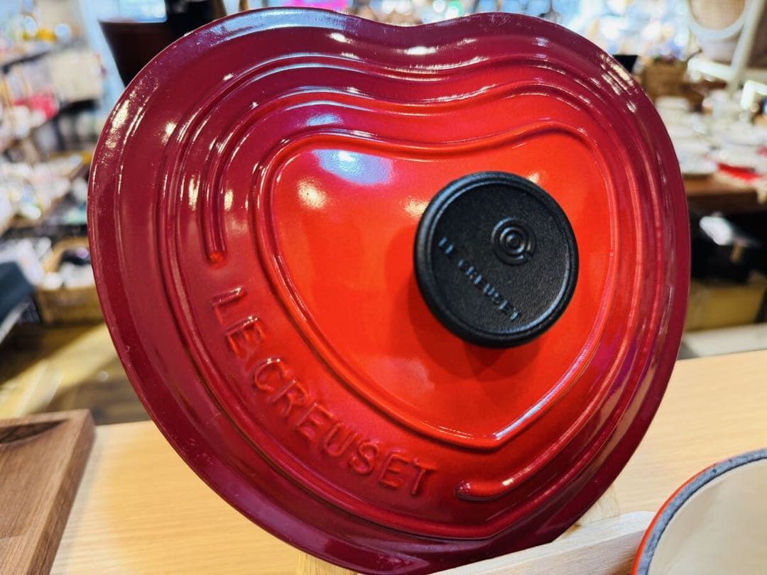 A8002【ルクルーゼ】ココット ダムール 両手鍋 20cm チェリーレッド