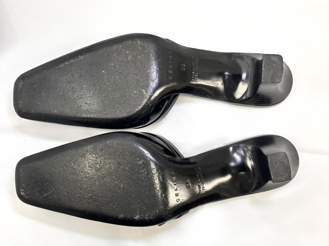 【美品】CELINE ブラック エナメル スクエアトゥ ミュール サンダル