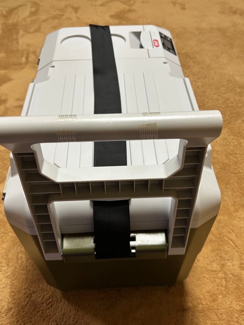 マキタ　makita ポータブル冷温蔵庫　CW 001G 20L