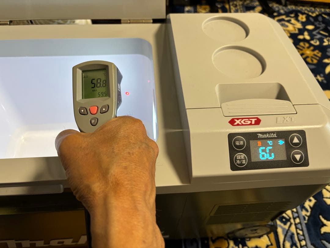 マキタ　makita ポータブル冷温蔵庫　CW 001G 20L