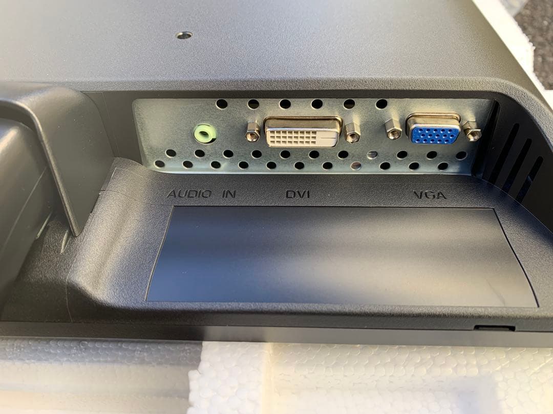 【新品】モニター LCD-AD173SESB-A フルセット