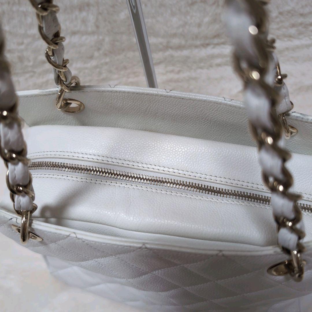 CHANEL キャビアスキン　ショルダーバッグ　チェーン　ホワイト　ココマーク