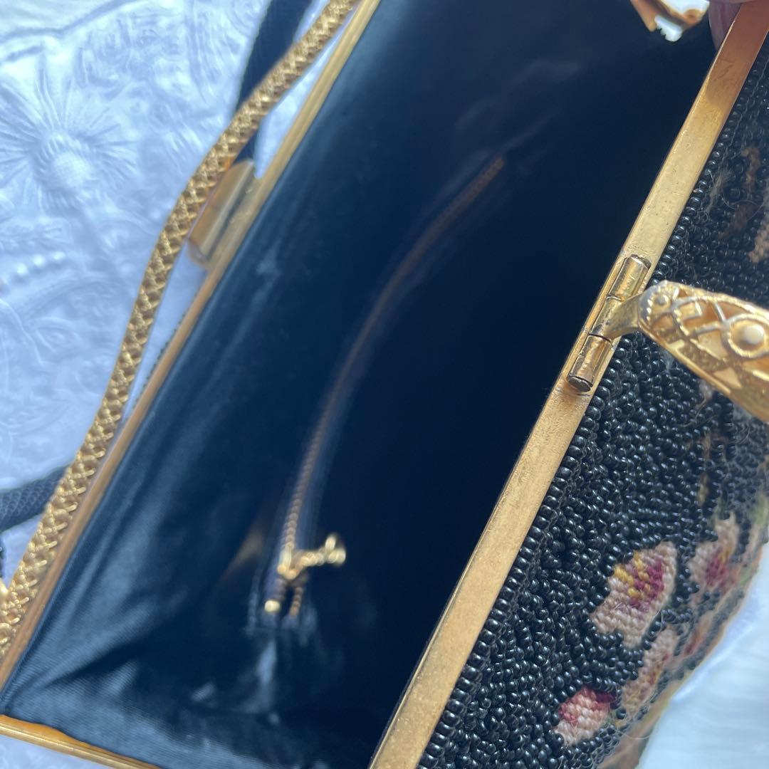 手刺繍　ビーズバッグ　ゴブラン織り 　和装　パーティーバッグ　プチポアン　がま口