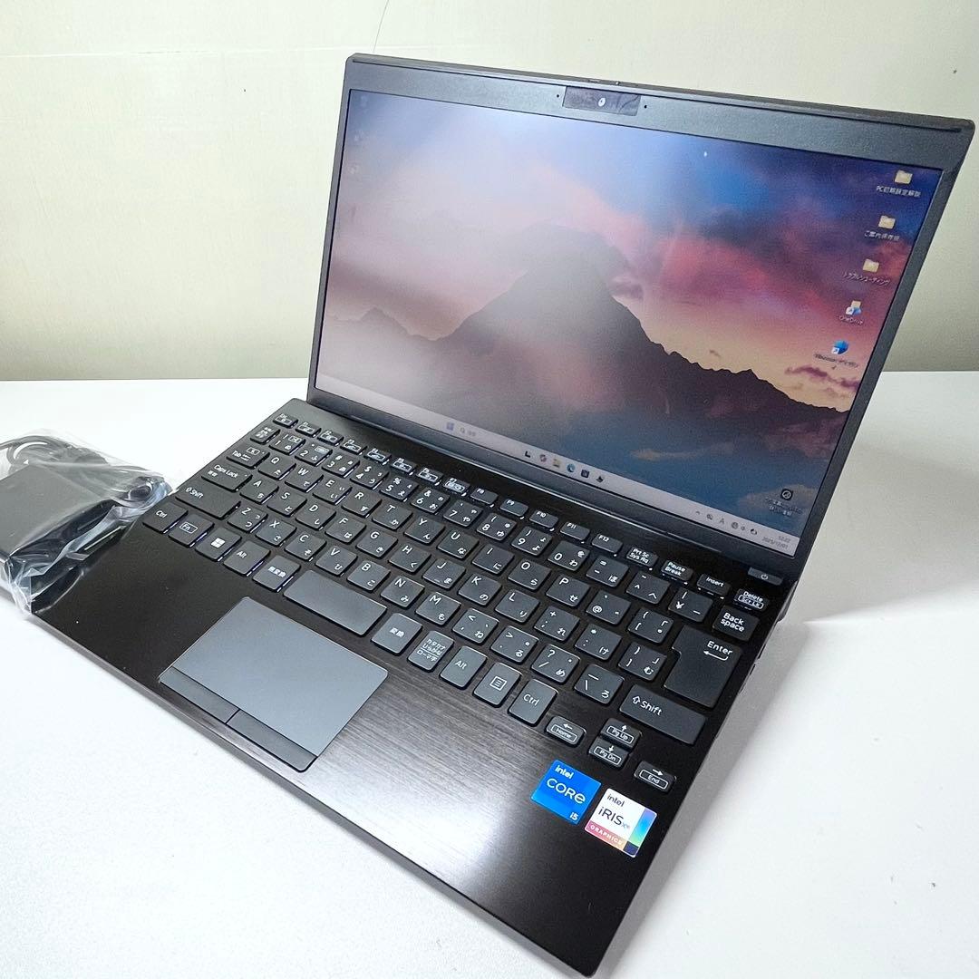 【極美品】VAIO VJPJ211JAE3B 16GB i5 11世代 薄型軽量