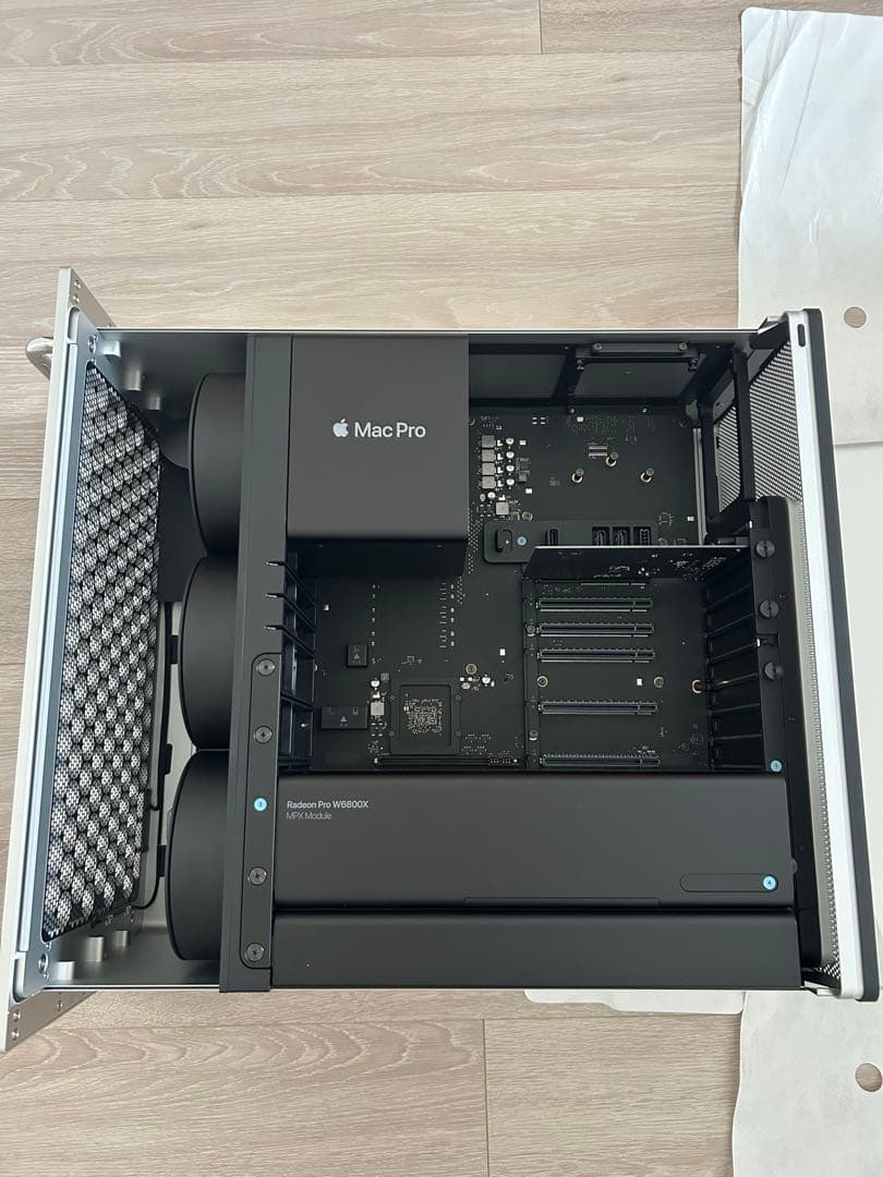 【未使用 新品】Mac Pro Rack 2019 A2304