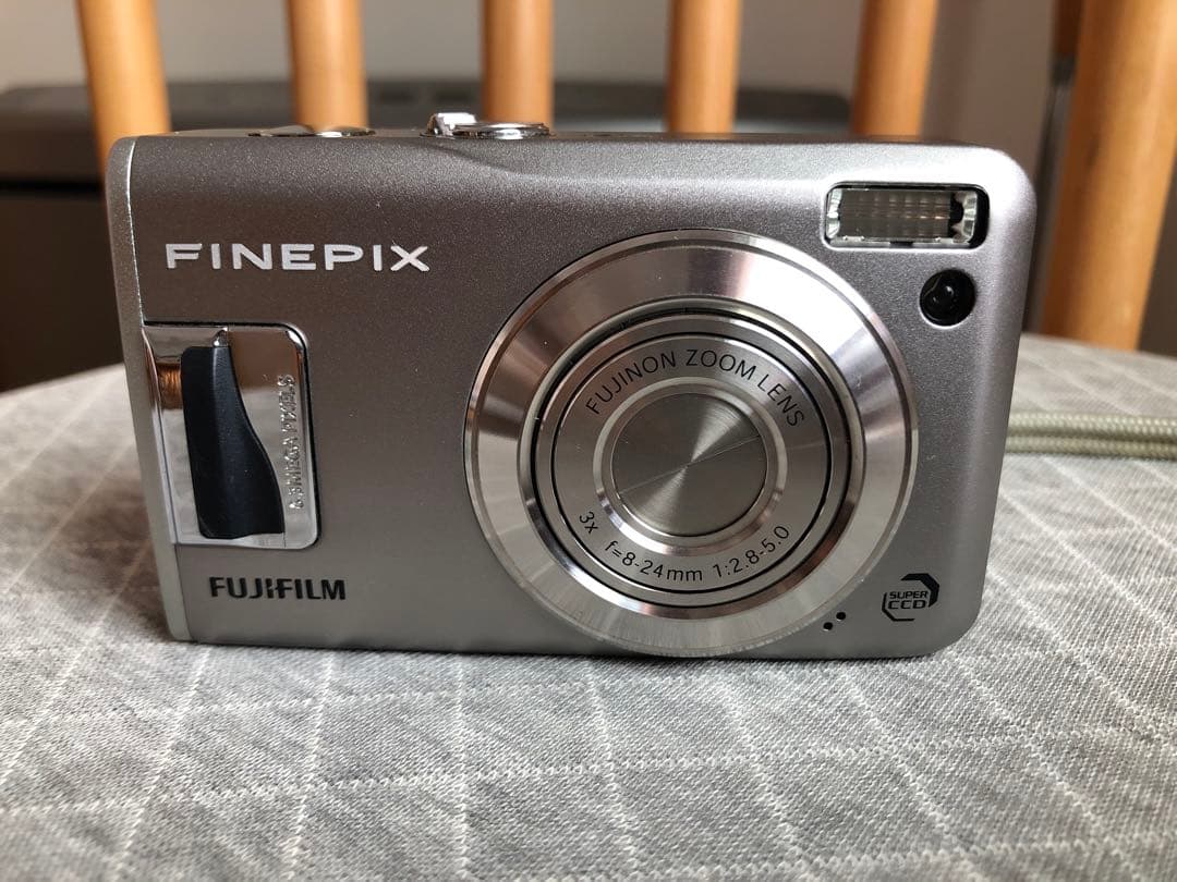 【極上美品】FUJIFILM FinePix F31fd