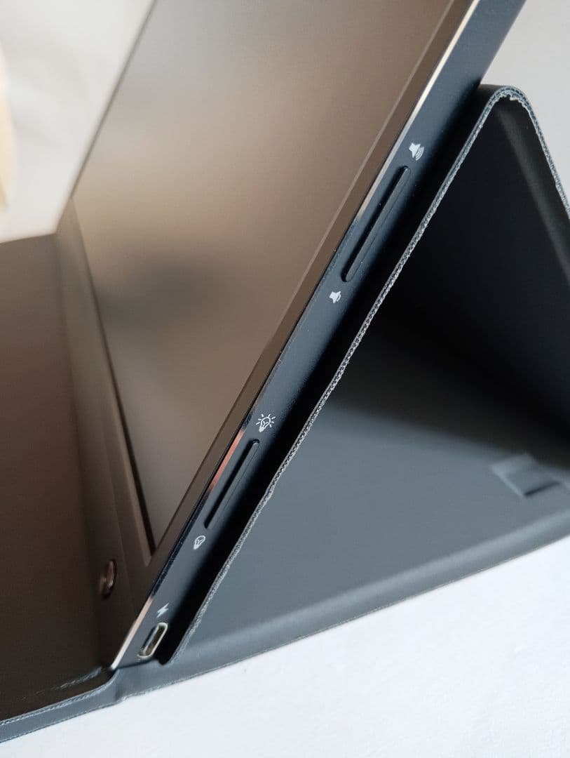 MISEDI モバイルモニター・ディスプレイ 15.6インチ