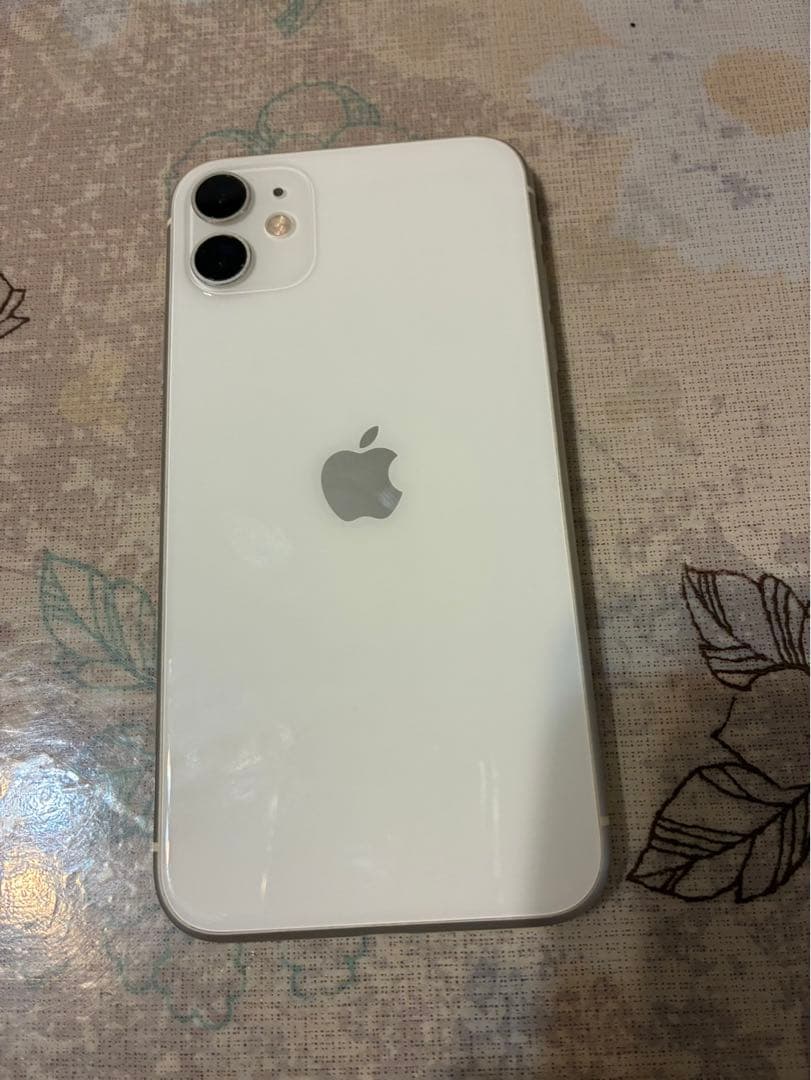 【値段交渉可能】Apple iPhone 11 64GB ホワイト 本体