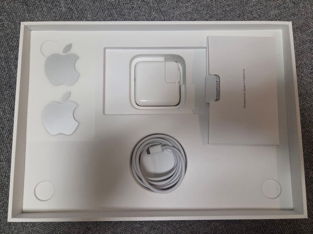 Apple M1MacBookAir 13インチ　スペースグレー