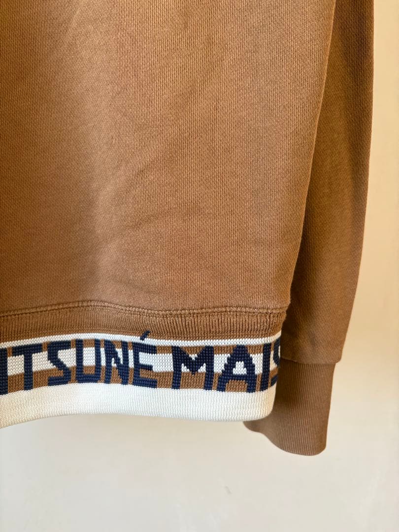 MAISON KITSUNÉ メゾンキツネ　ブラウン トレーナー　スエット