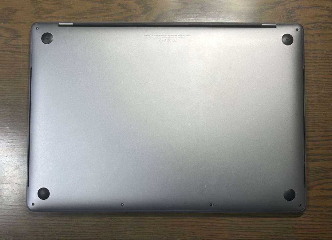 【充放電回数2回！】Apple MacBook Pro 2019 15インチ