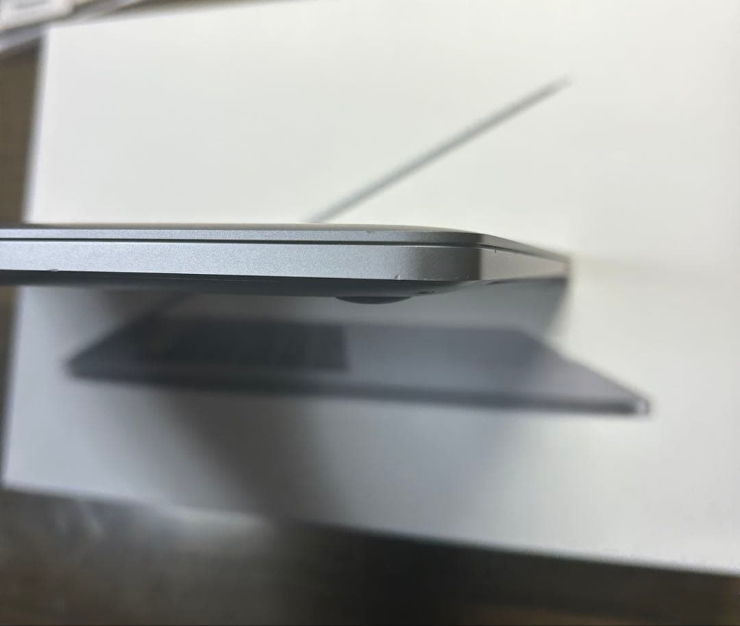 【充放電回数2回！】Apple MacBook Pro 2019 15インチ