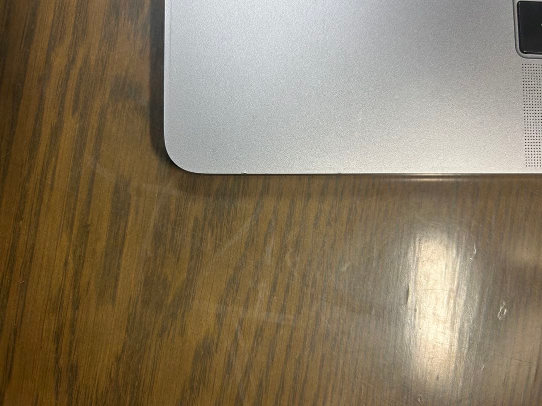 【充放電回数2回！】Apple MacBook Pro 2019 15インチ