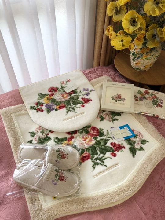 満月さま専用になりました　新品未使用　ローラアシュレイ　トイレタリー　レア