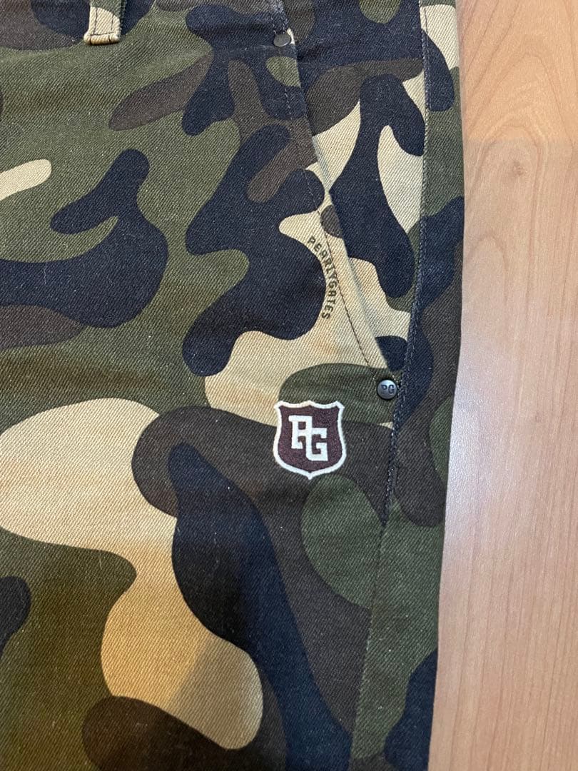 美品PEARLY GATES パーリーゲイツ　カモフラージュパンツ サイズ4