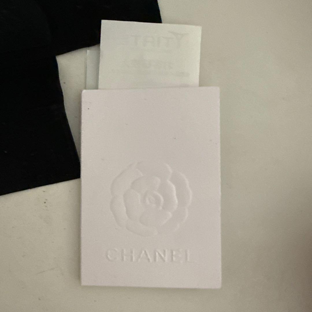 CHANEL 片耳用ピアス A15 ブラック