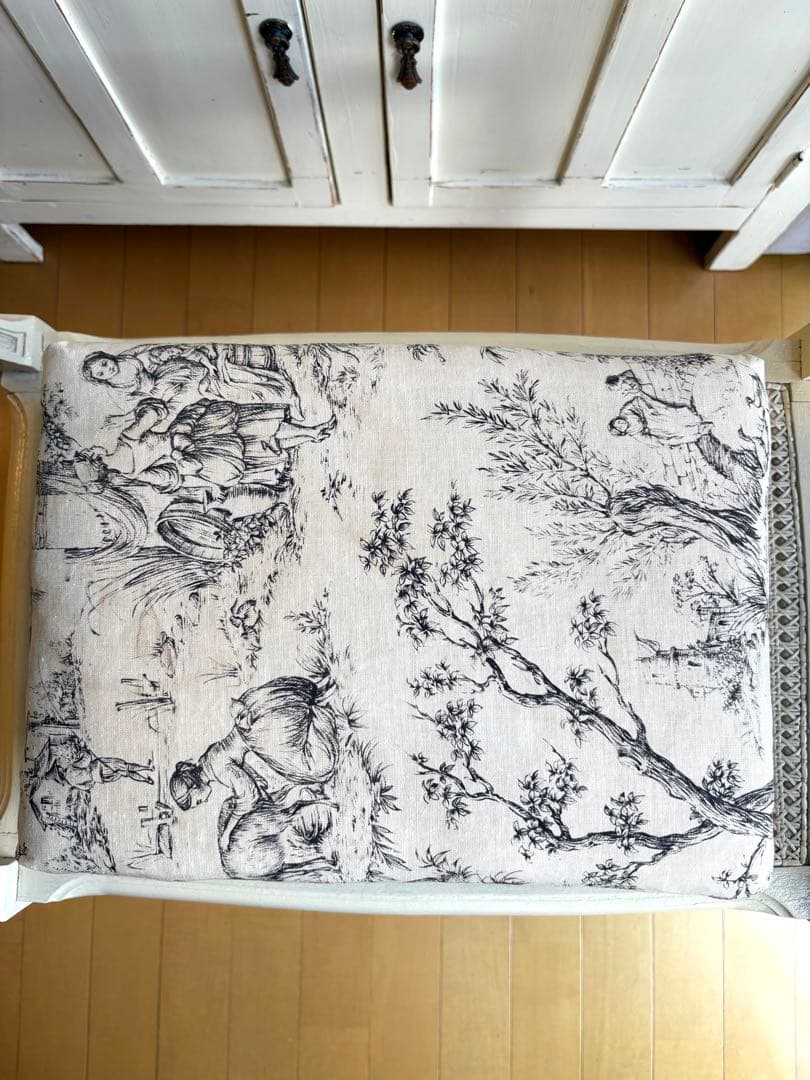 ♡ フランスアンティーク　フットスツール　トワルドジュイ　シャビーシック　牧歌的