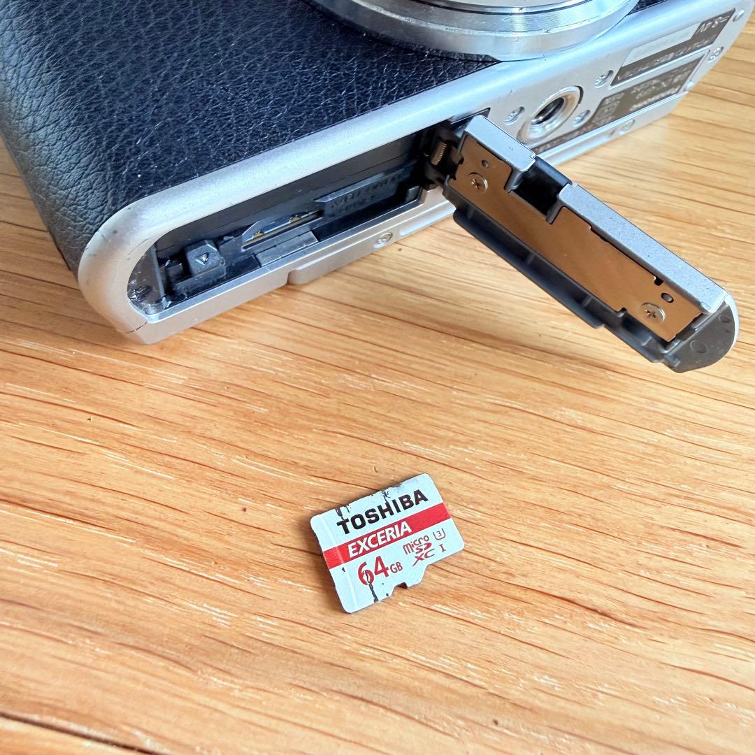 【起動確認済み】LUMIX DC-GF9W デジタル一眼カメラ ダブルレンズ