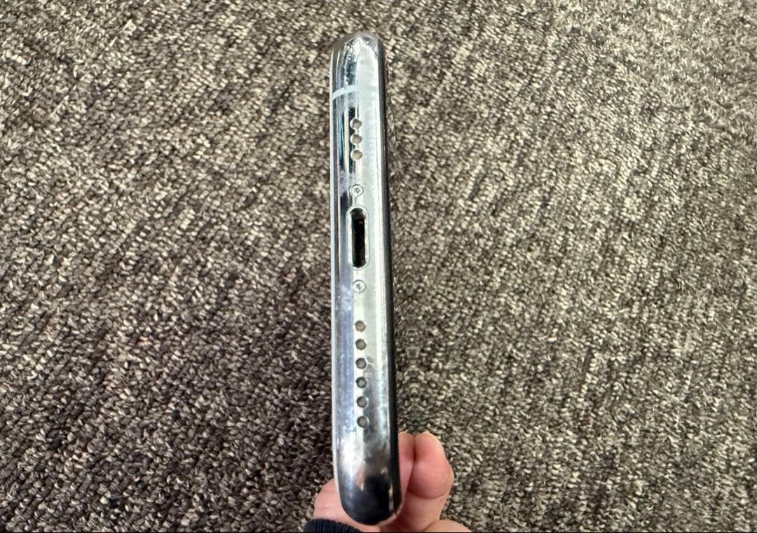 Apple iPhone 11 Pro シルバー 本体 ジャンク品