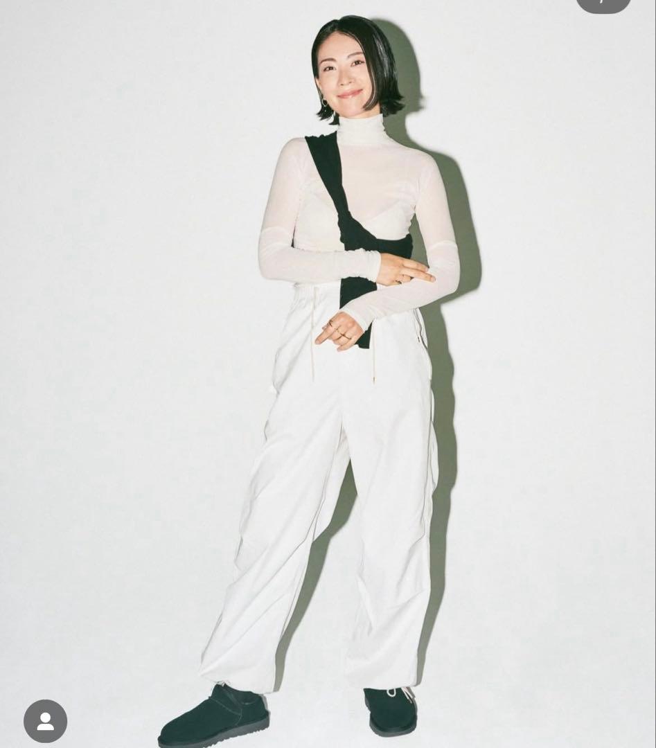 靴 UGG CLASSIC SLIPPER