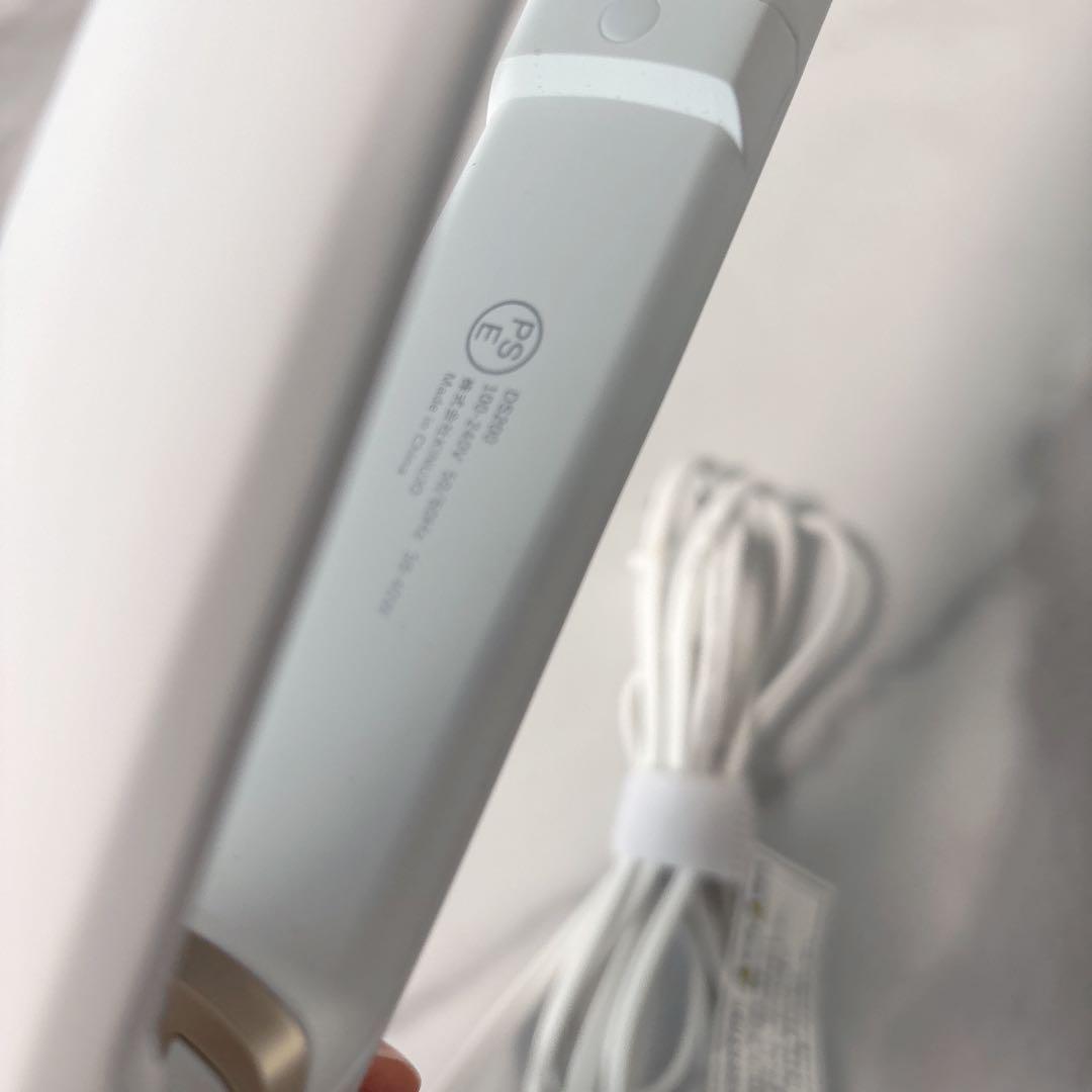 KINUJO ストレートヘアアイロン ホワイト　DS200 最新型