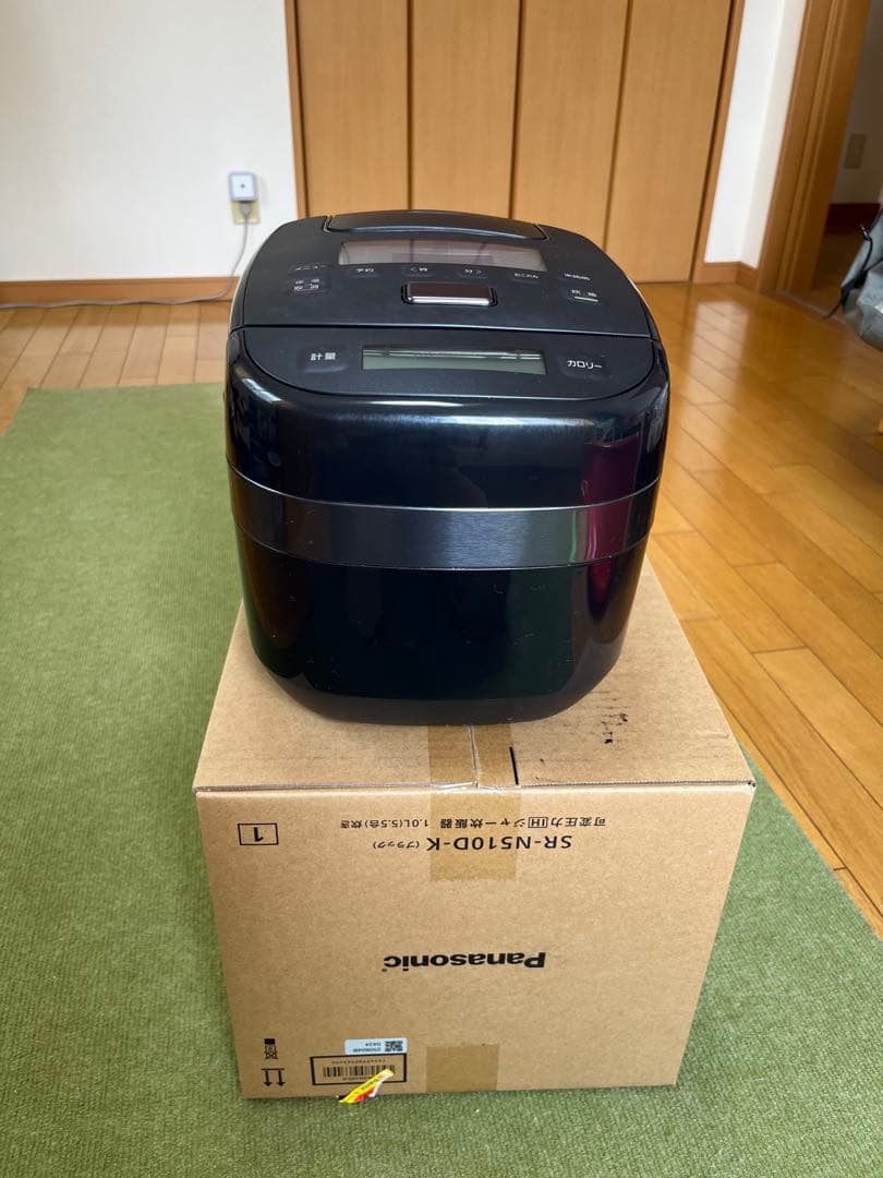 アイリスオーヤマ炊飯器5.5合炊き　KRC-PCA50-B