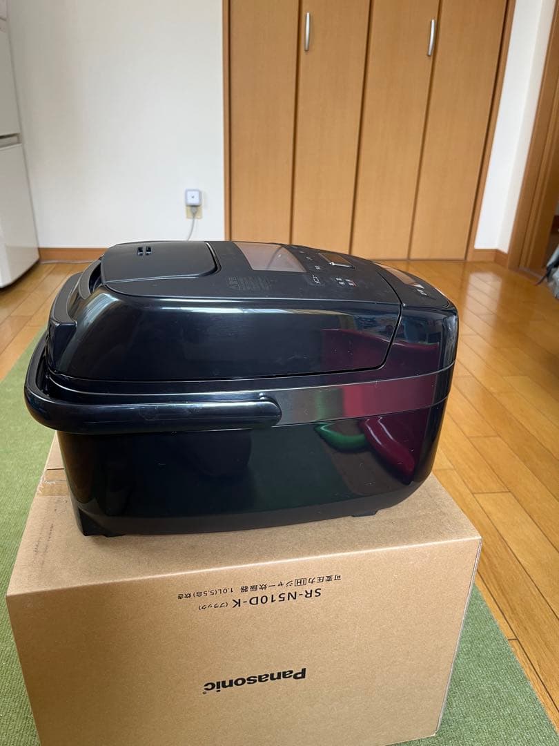 アイリスオーヤマ炊飯器5.5合炊き　KRC-PCA50-B