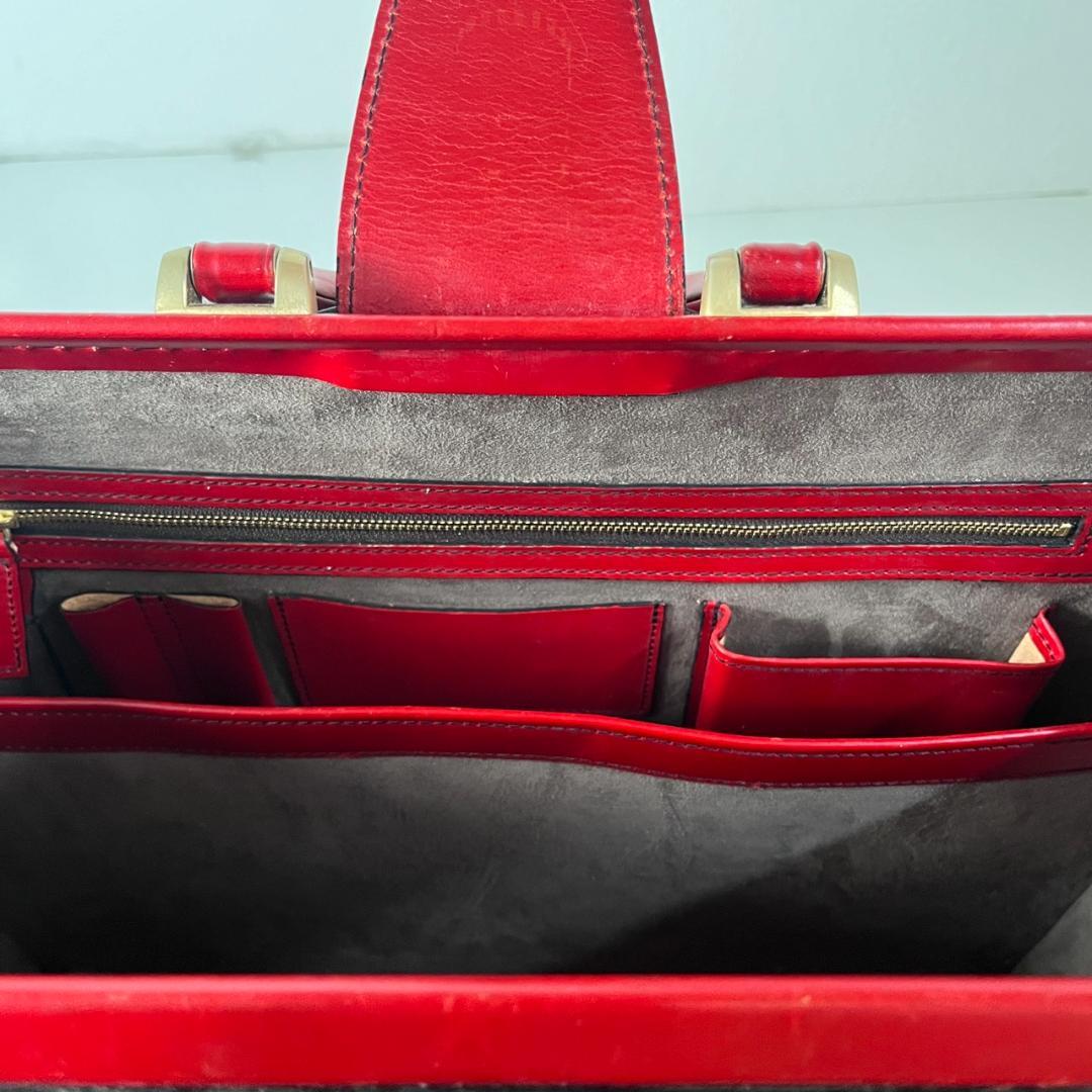 ココマイスター ブライドル ダレスバッグ ビジネスバッグ スイスレッド レザー