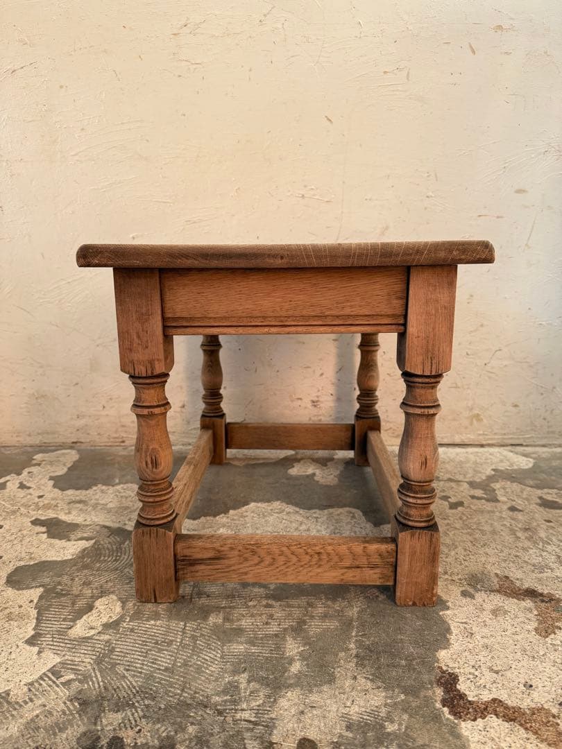 ビンテージ　サイドテーブル ベッドサイドテーブル　スツール　剥離