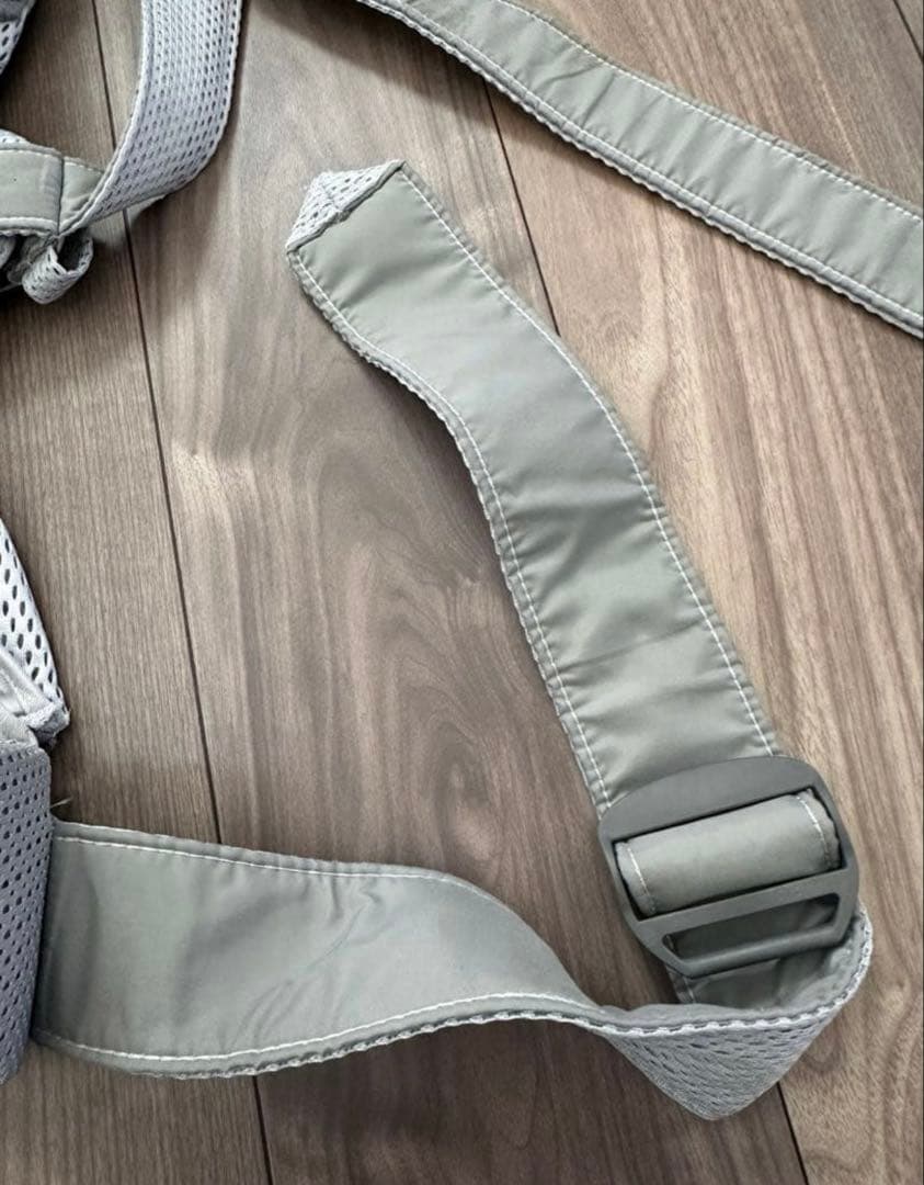 【最上級モデル】ベビービョルン 抱っこ紐 ハーモニー メッシュ シルバー 美品