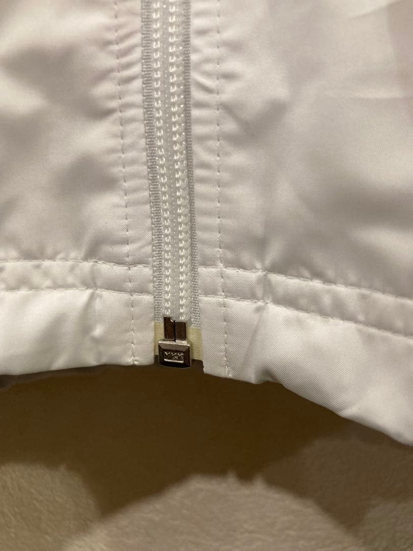 新品タグ付慶應義塾大学ウィンドブレーカー　L adidas製