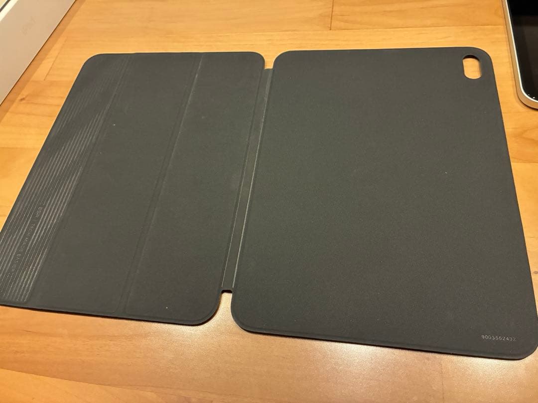 MPQ03J/A iPad（第10世代）64GB ケース、ガラスフィルム付き美品