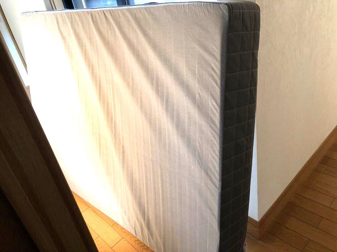 IKEA ダブルベッド　マットレスのみ
